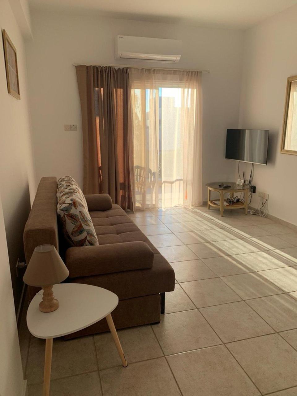 Sirena Kings Apartamento Pafos Exterior foto
