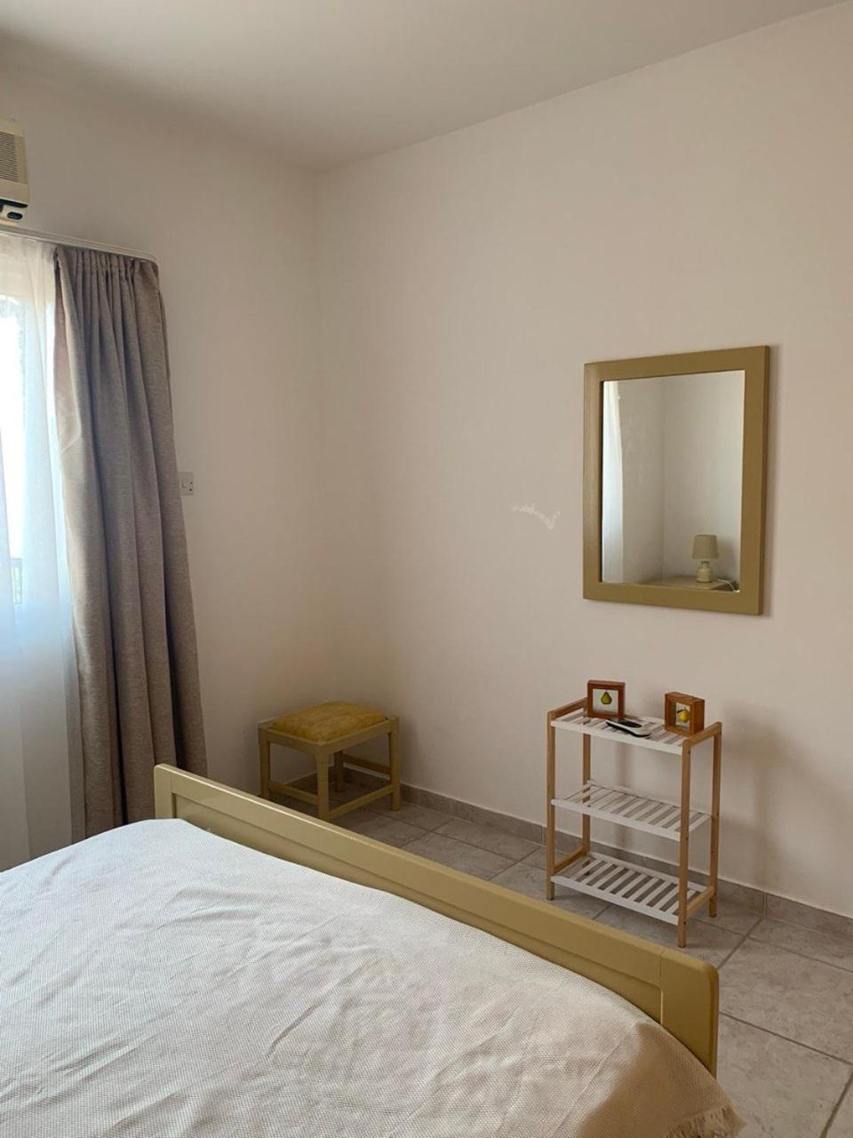 Sirena Kings Apartamento Pafos Exterior foto