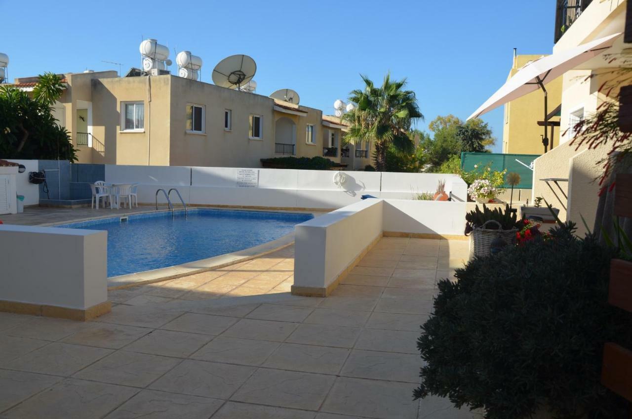 Sirena Kings Apartamento Pafos Exterior foto